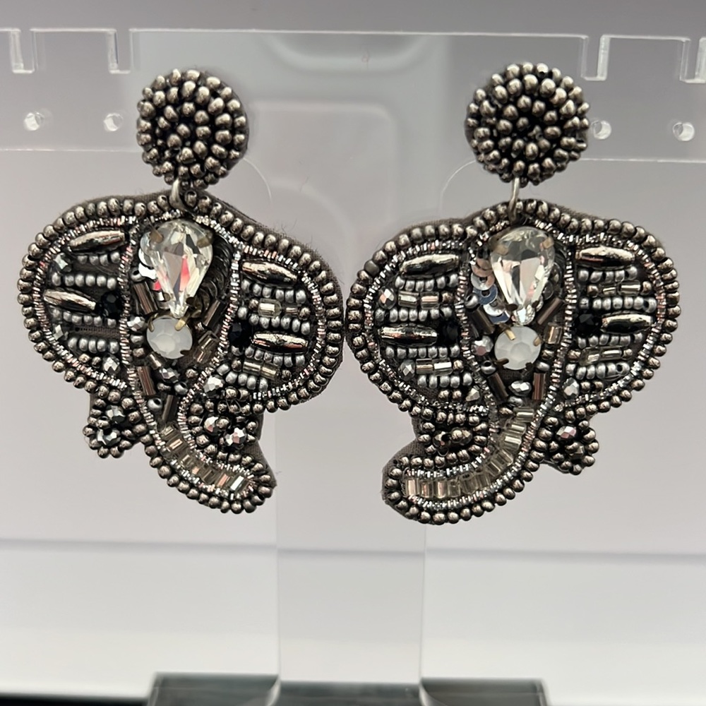 NEW Elephant earrings
